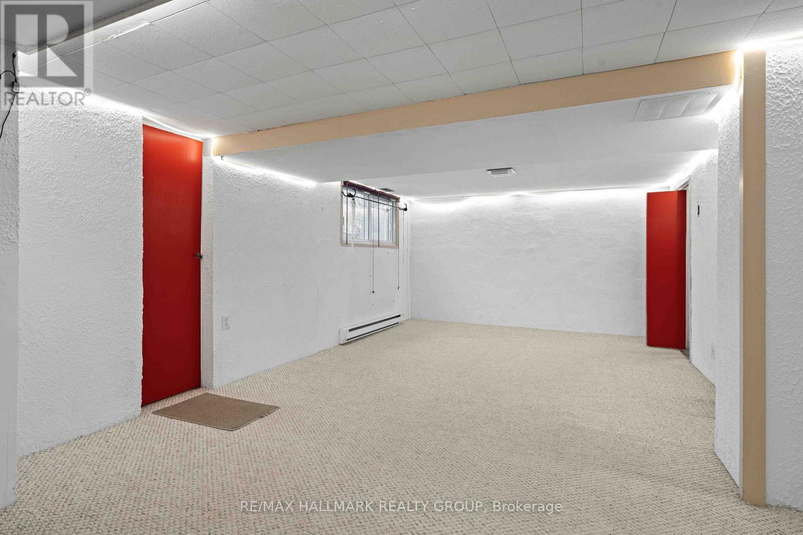 318 Shakespeare Street