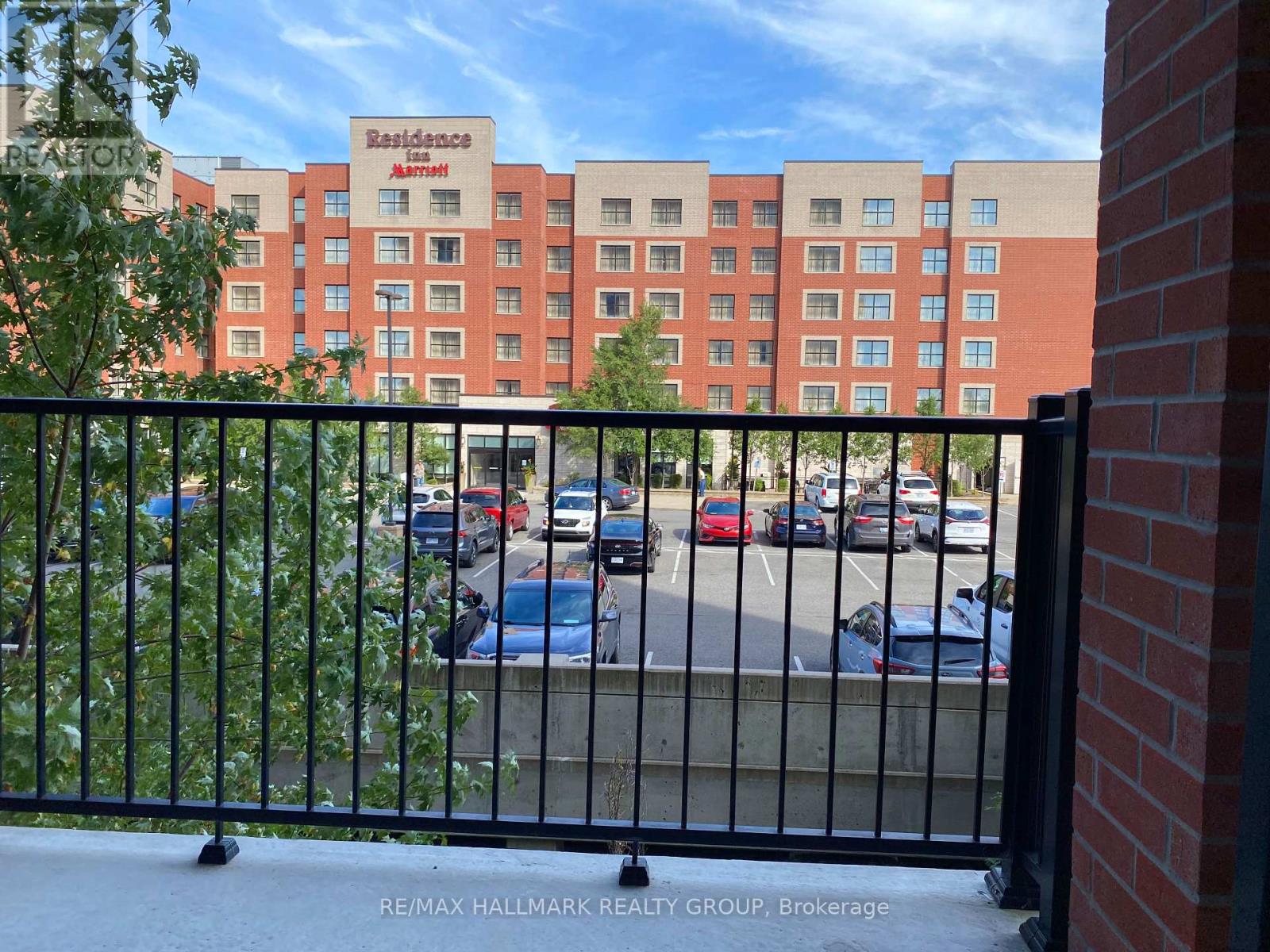 208 - 555 Anand Private