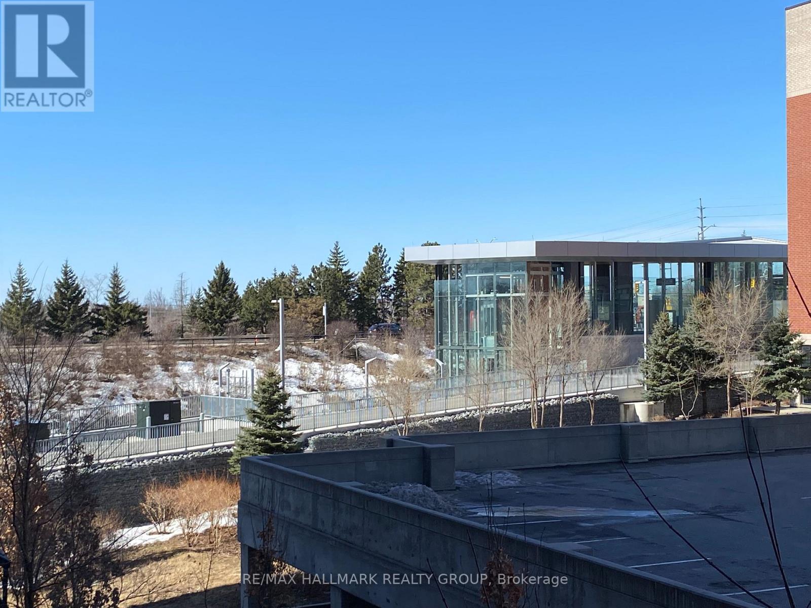 208 - 555 Anand Private