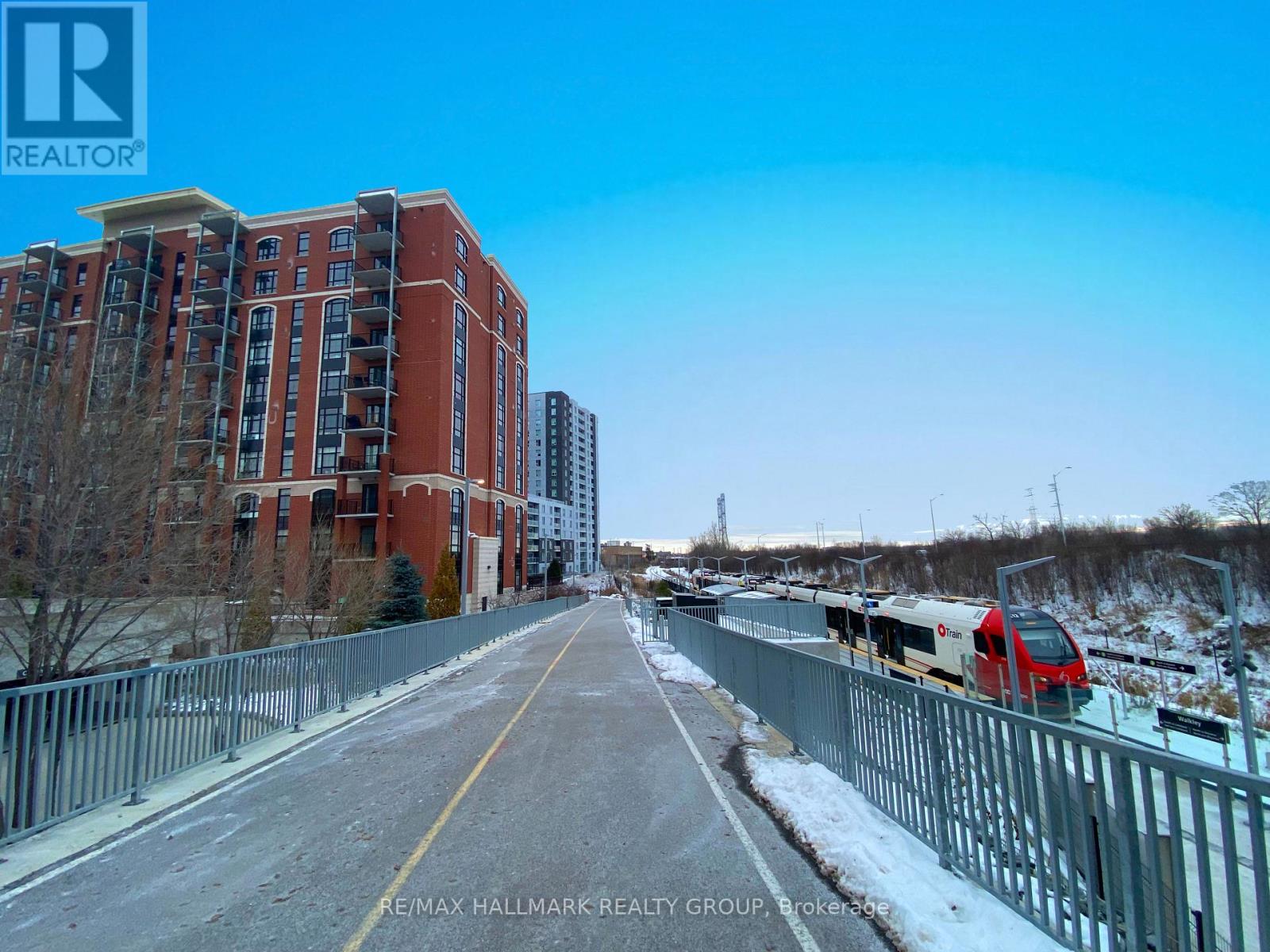 208 - 555 Anand Private