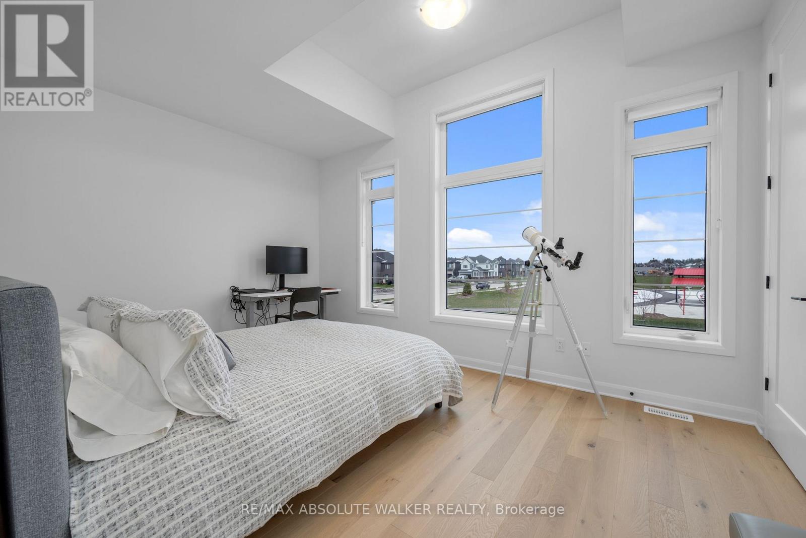 2055 Wanderer Avenue