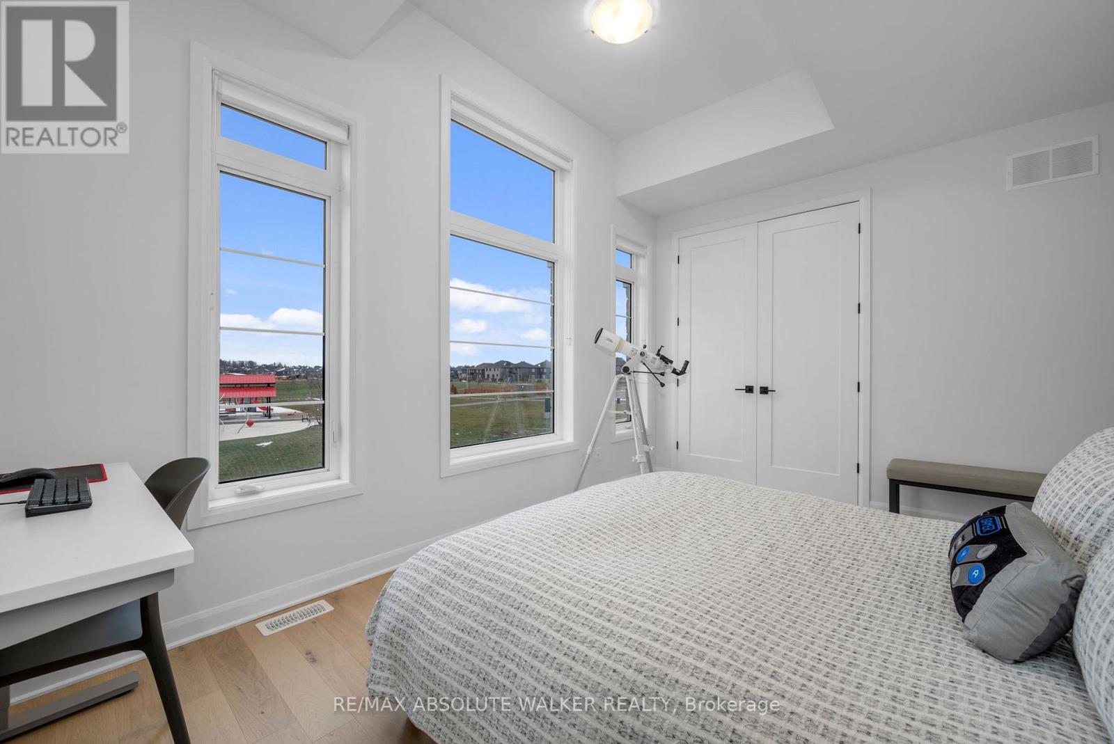 2055 Wanderer Avenue