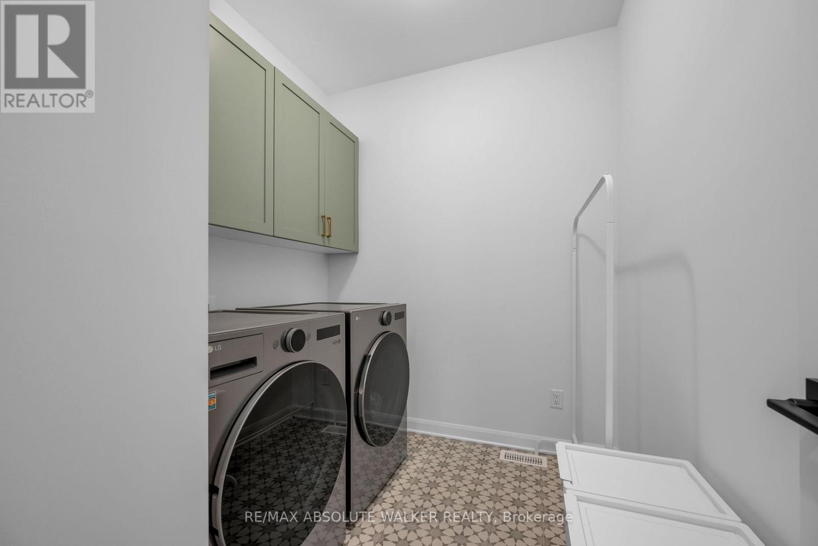 2055 Wanderer Avenue