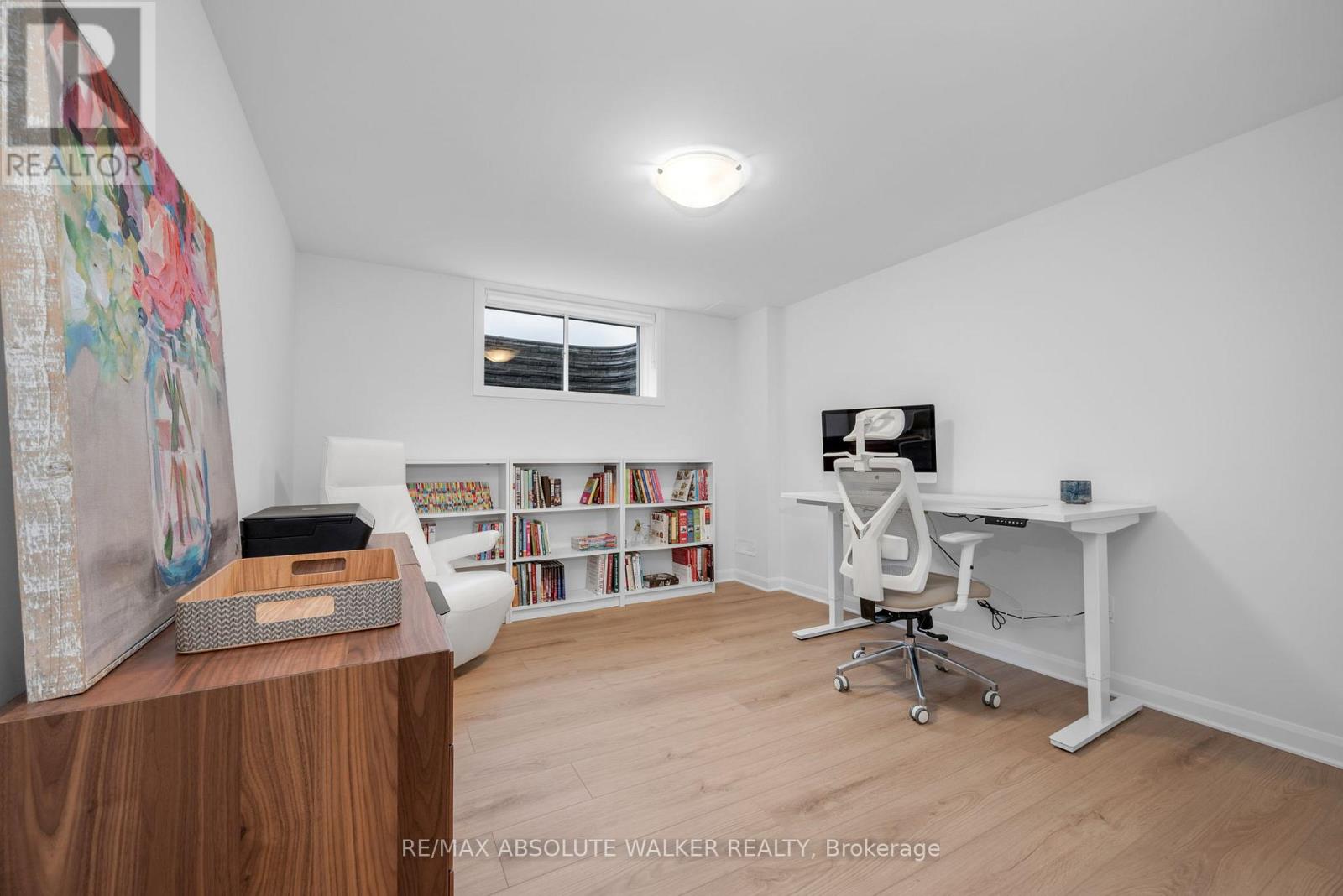 2055 Wanderer Avenue