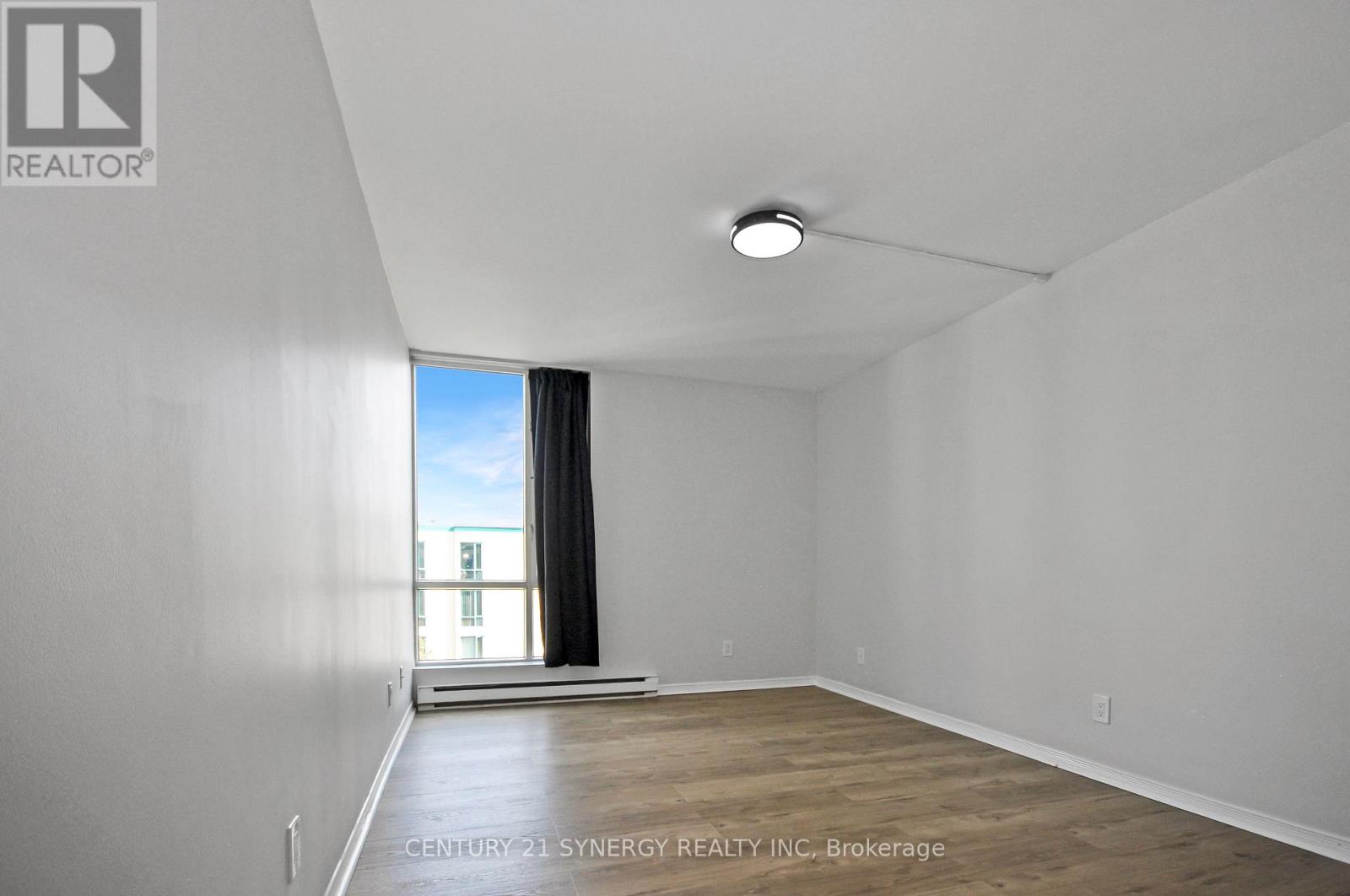 505 - 330 Centrum Boulevard