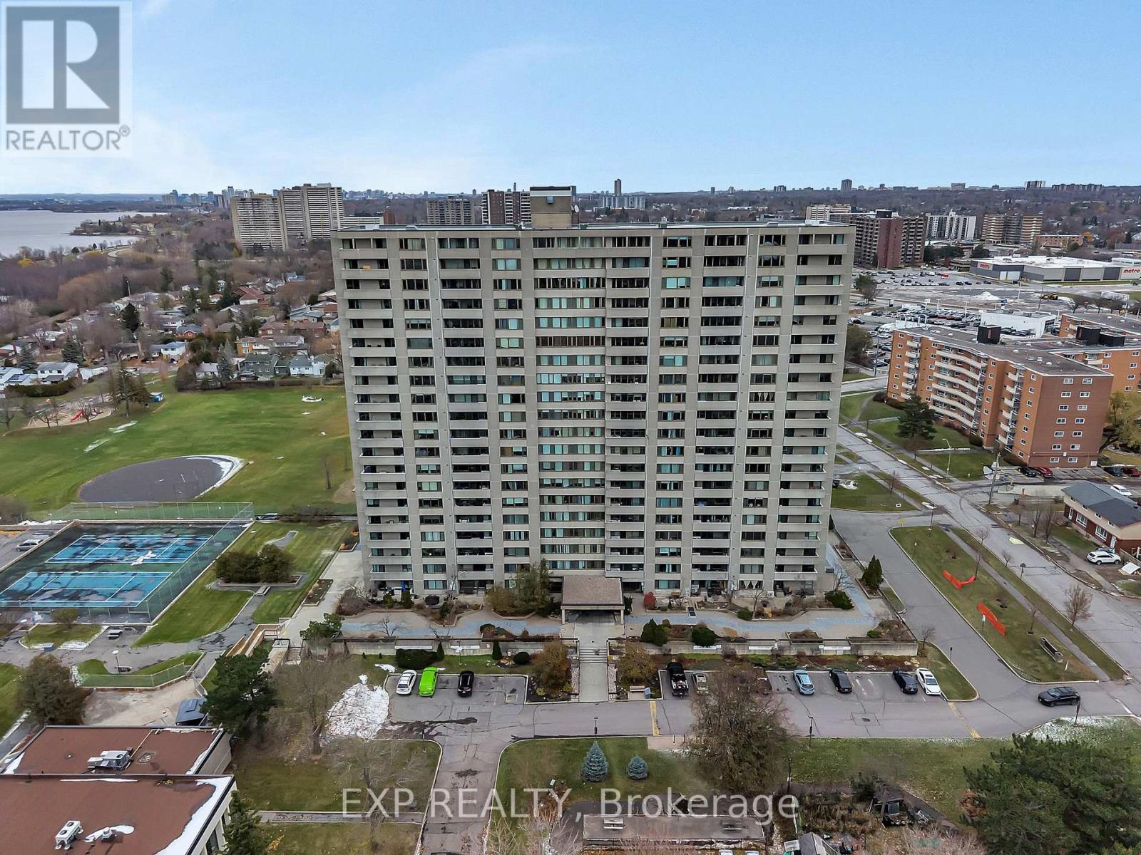 303 - 2625 Regina Street