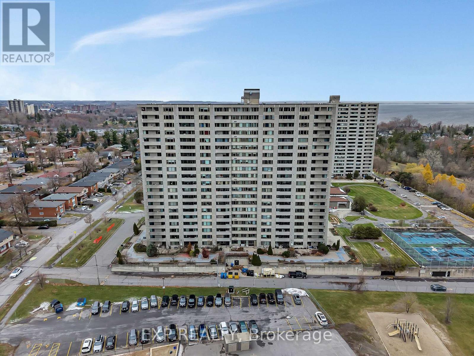 303 - 2625 Regina Street