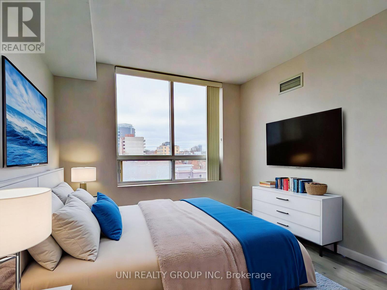 510 - 45 Holland Avenue