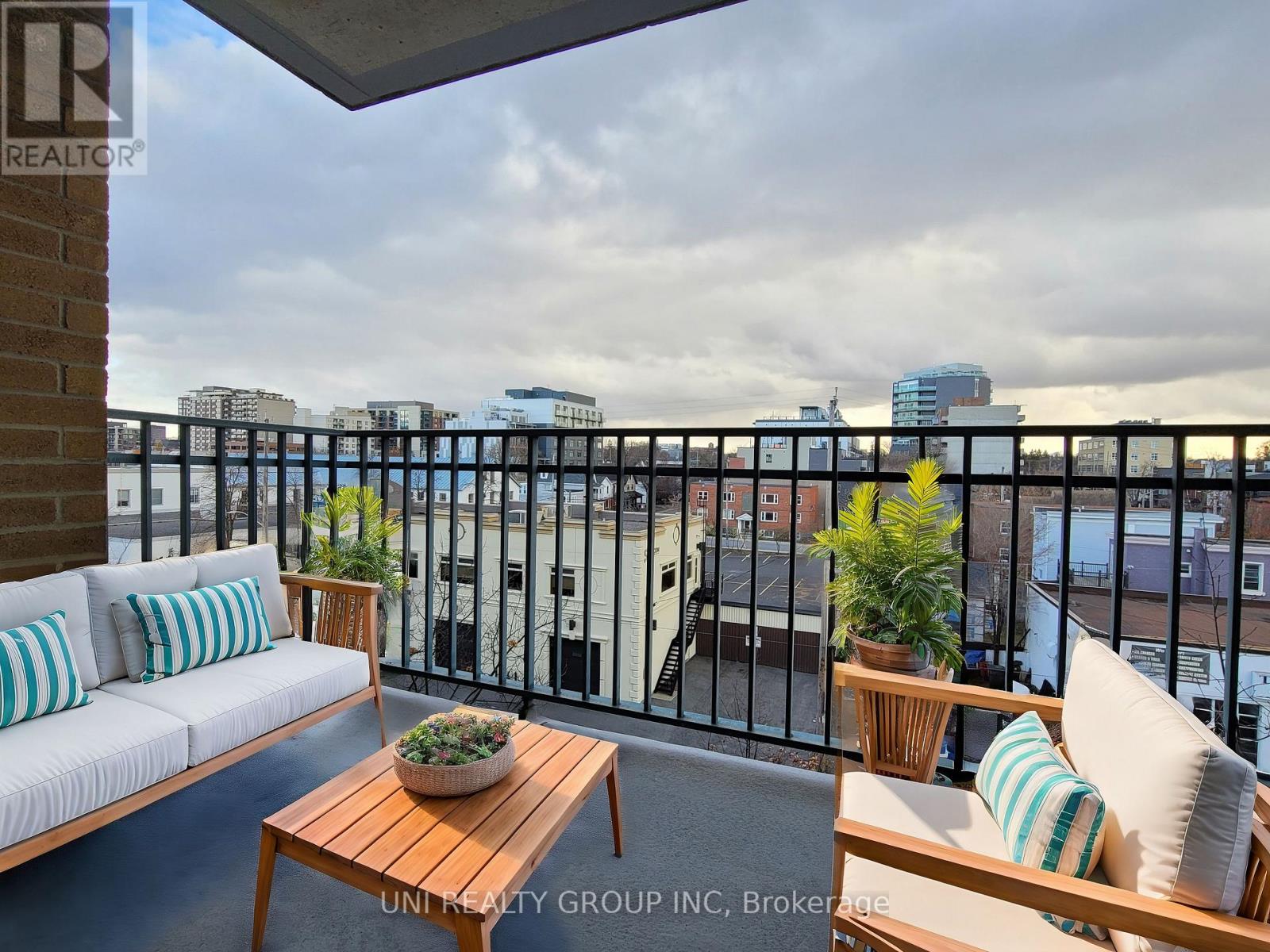 510 - 45 Holland Avenue