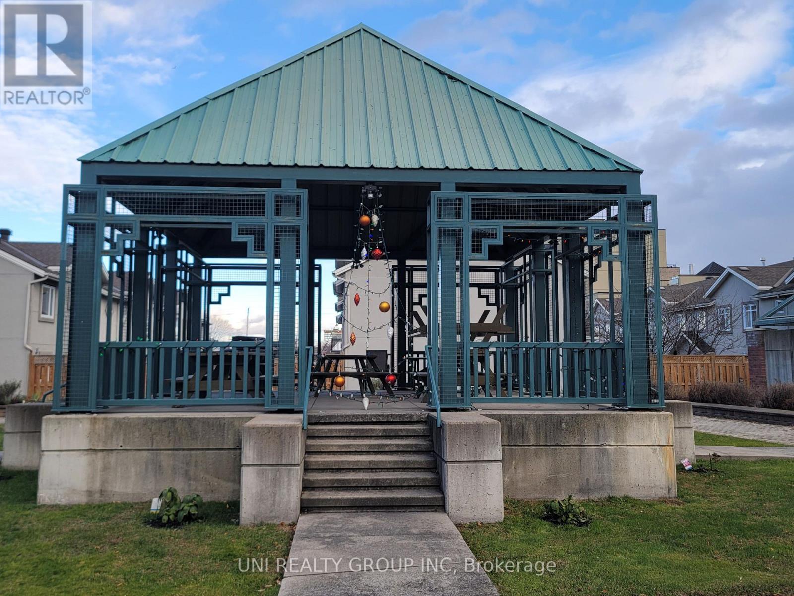 510 - 45 Holland Avenue