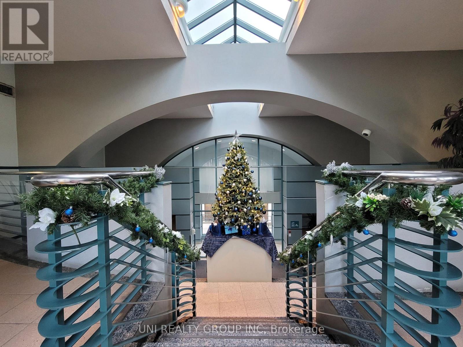 510 - 45 Holland Avenue