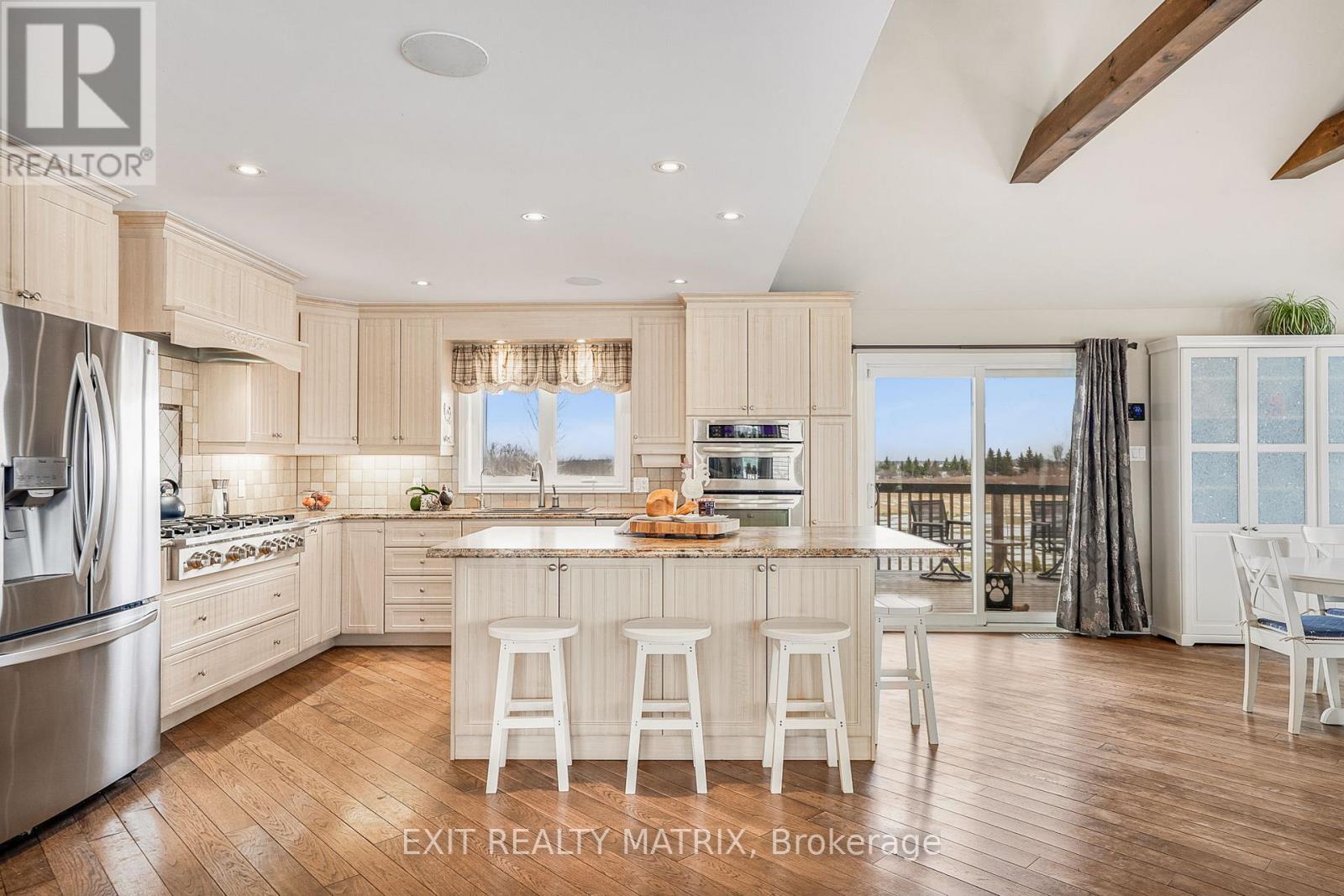 3139 Birchgrove Road