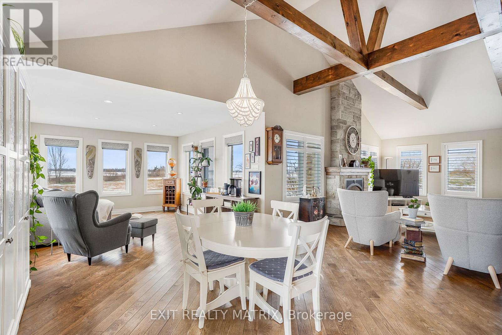 3139 Birchgrove Road