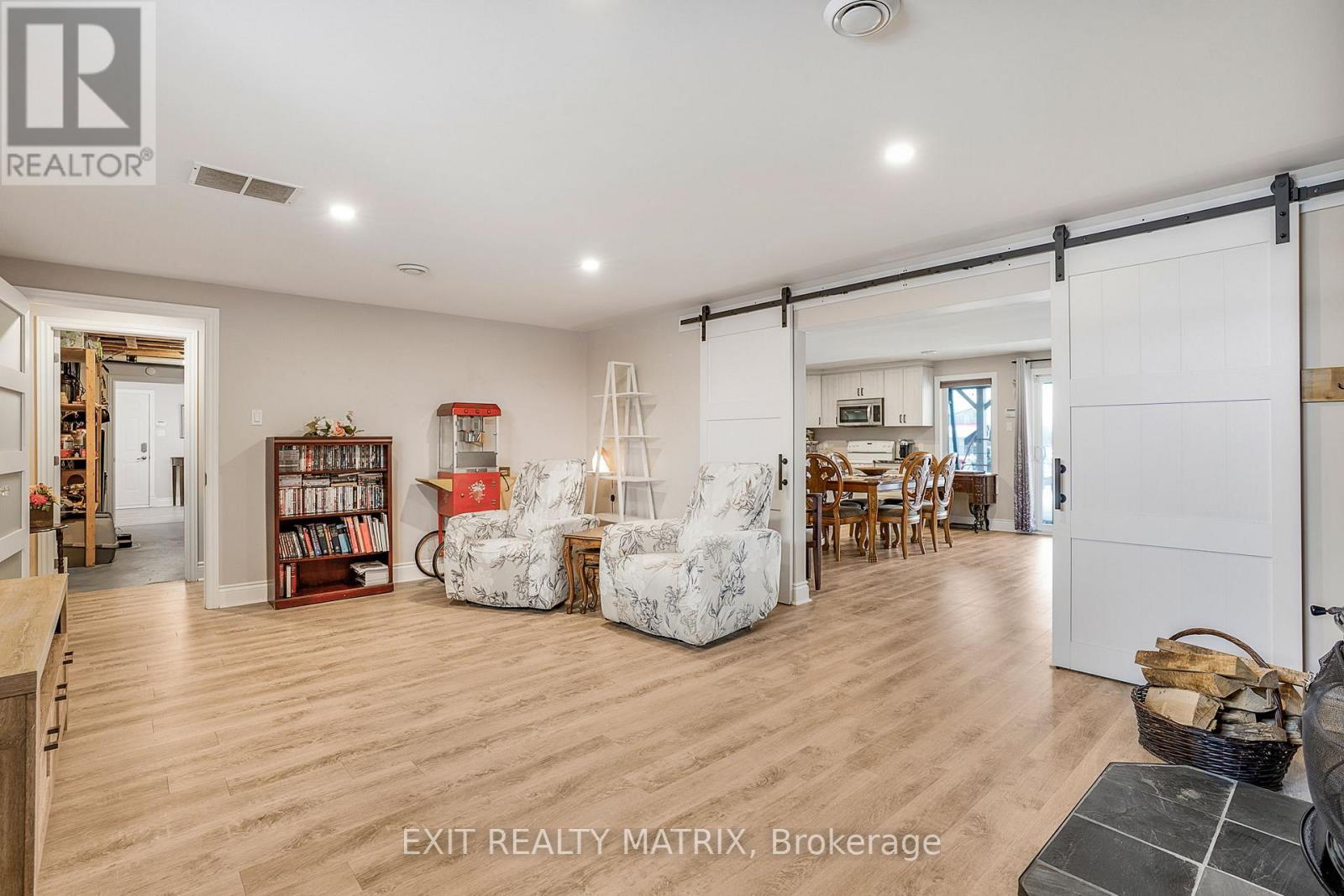 3139 Birchgrove Road