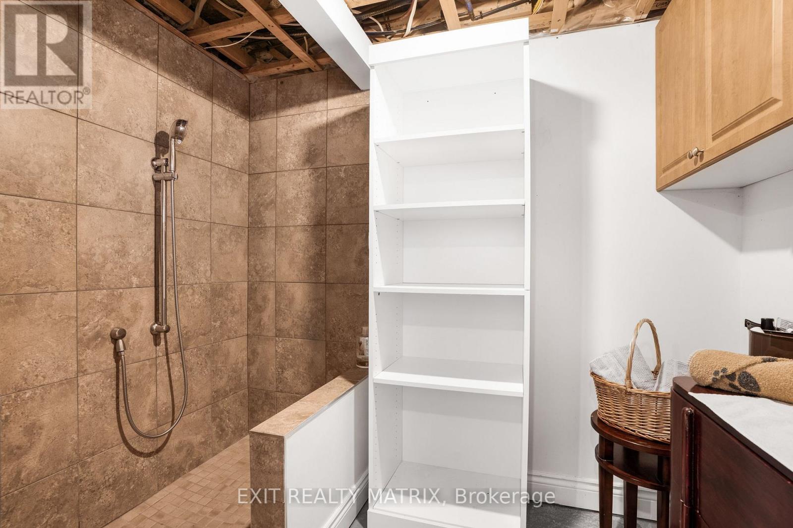 3139 Birchgrove Road