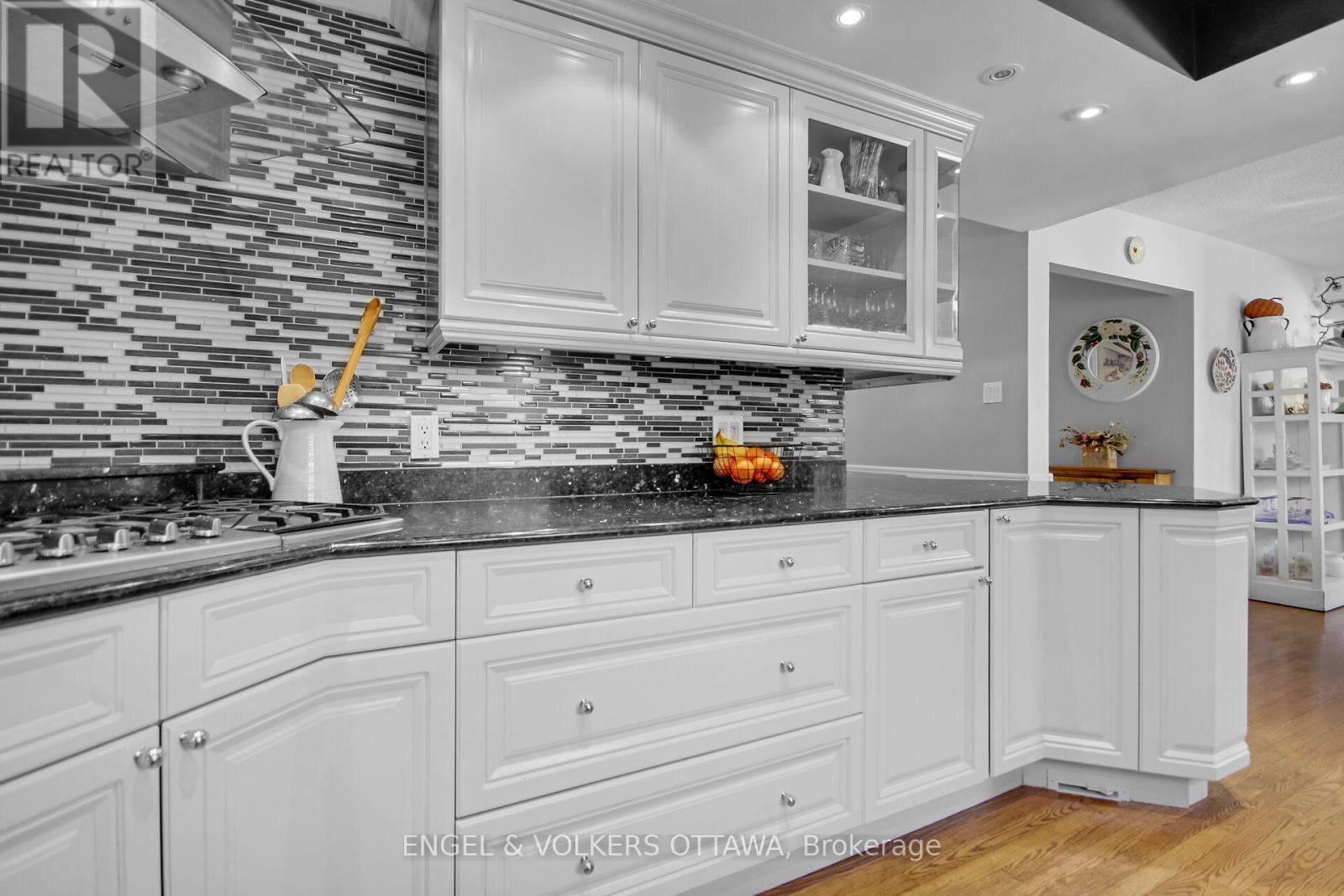 5593 Whitewood Avenue S