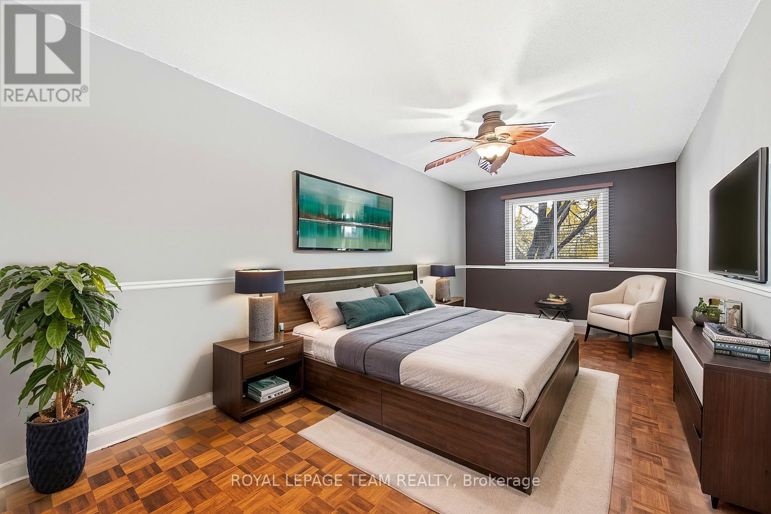 54 - 227 Ridgepark Private