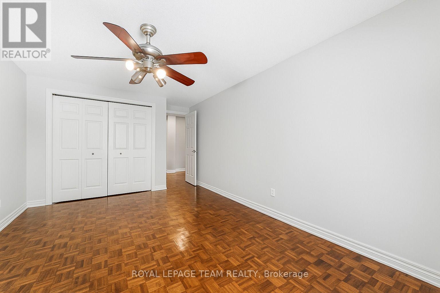 54 - 227 Ridgepark Private