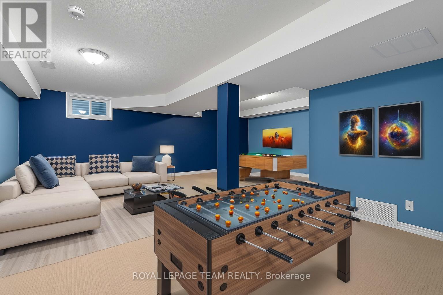 54 - 227 Ridgepark Private