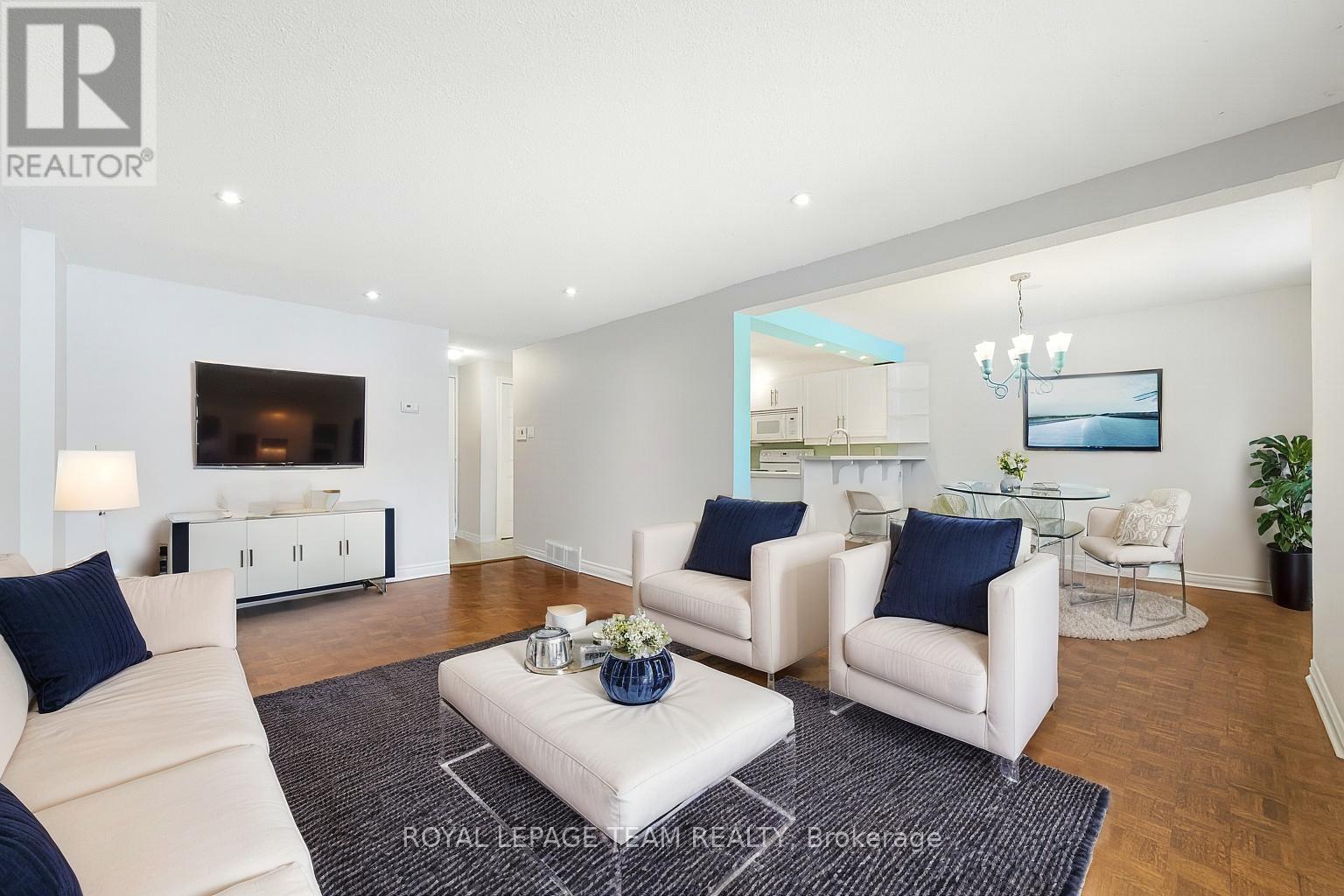 54 - 227 Ridgepark Private