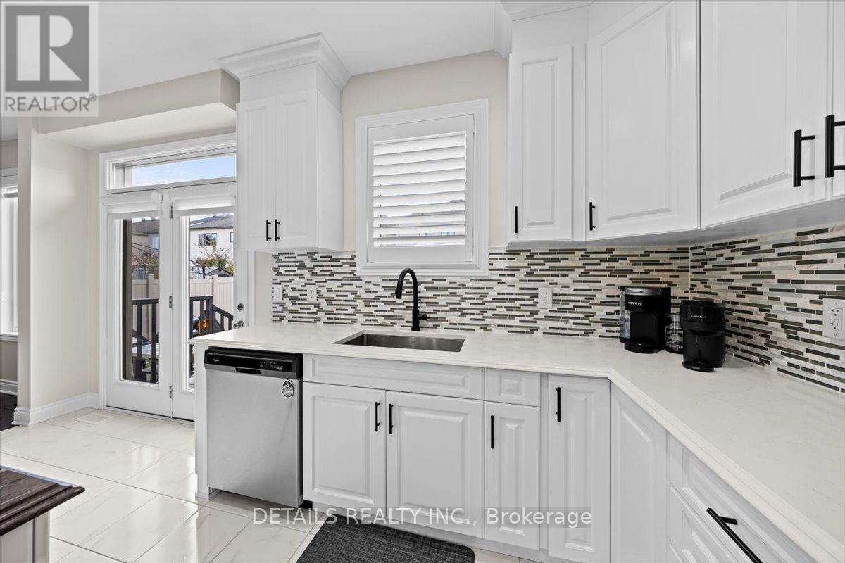 1008 Manage Street W