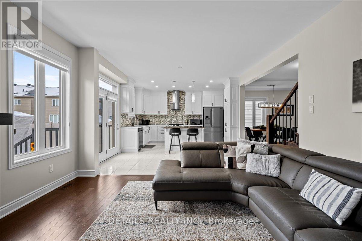 1008 Manage Street W