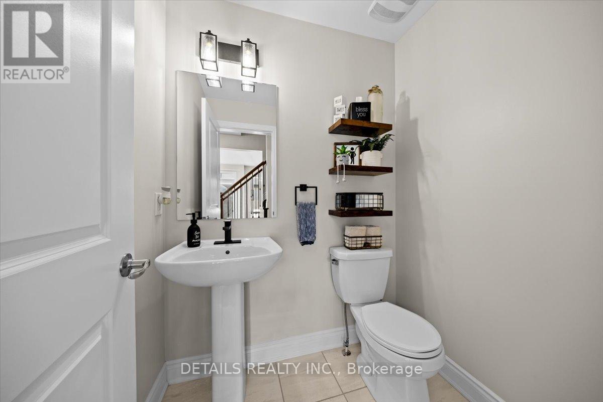 1008 Manage Street W