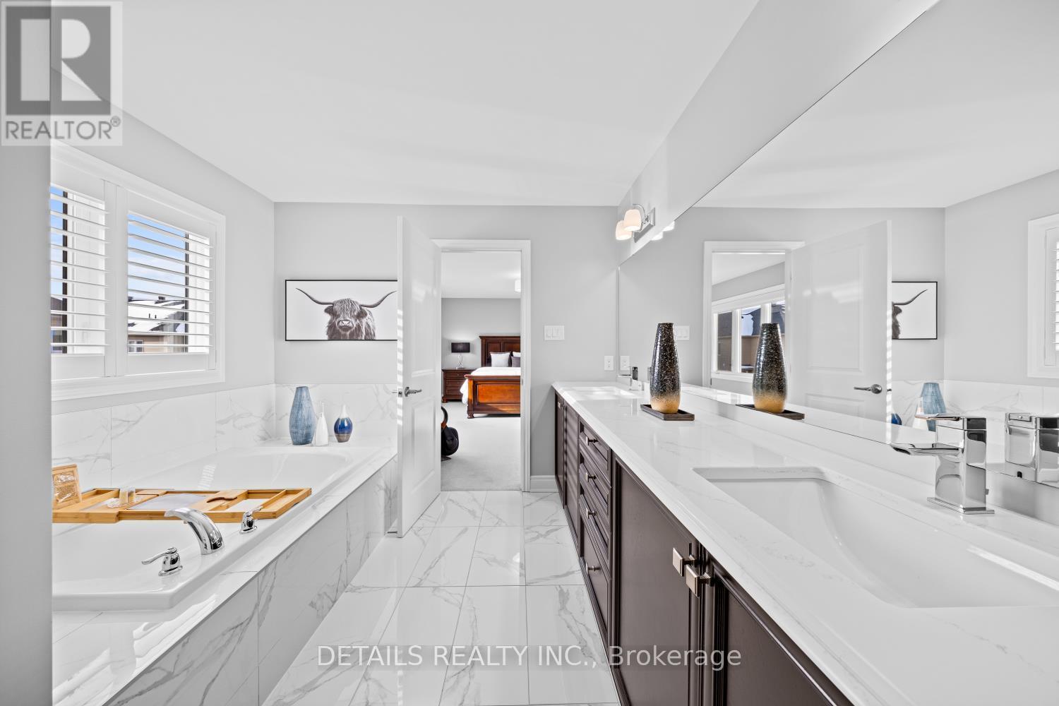 1008 Manage Street W