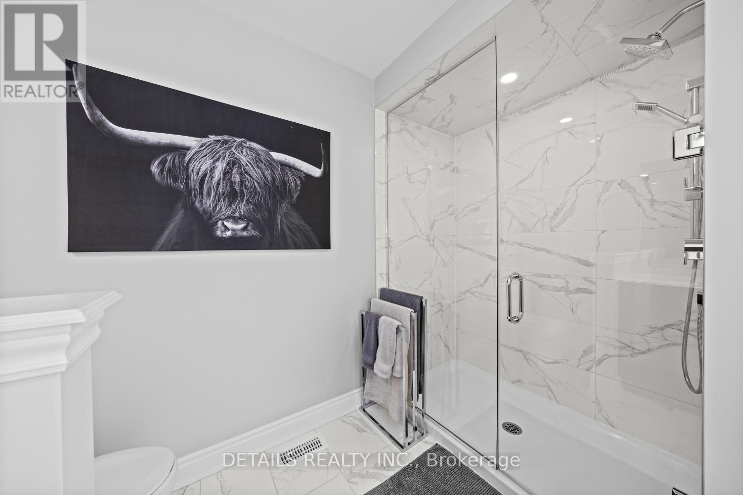 1008 Manage Street W