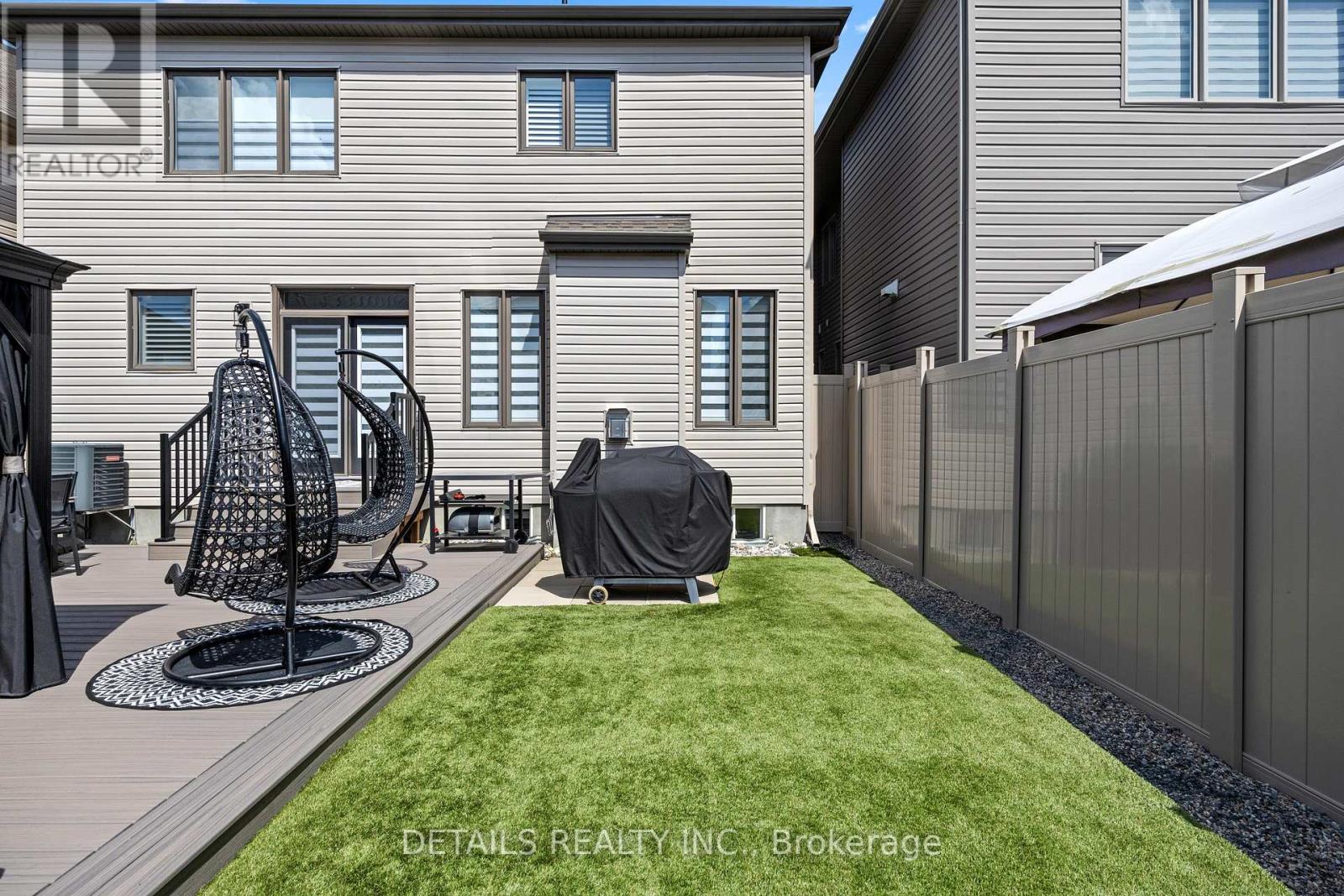 1008 Manage Street W