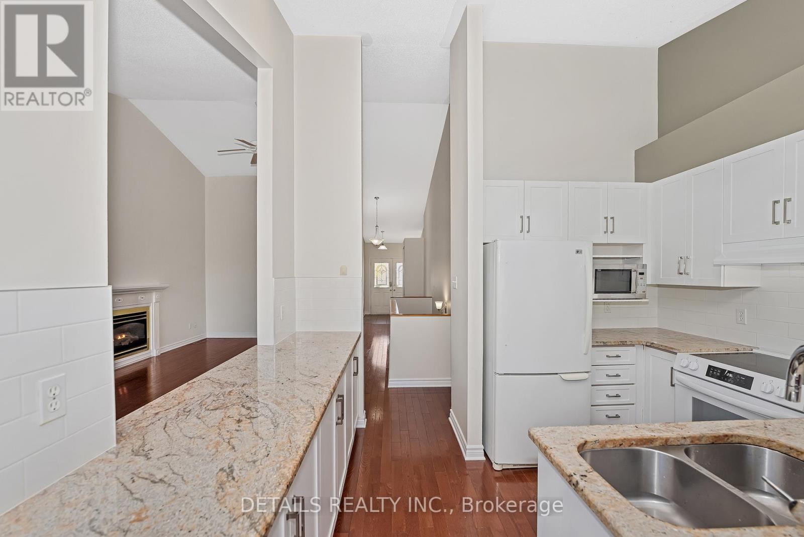 6121 Bristlecone Way