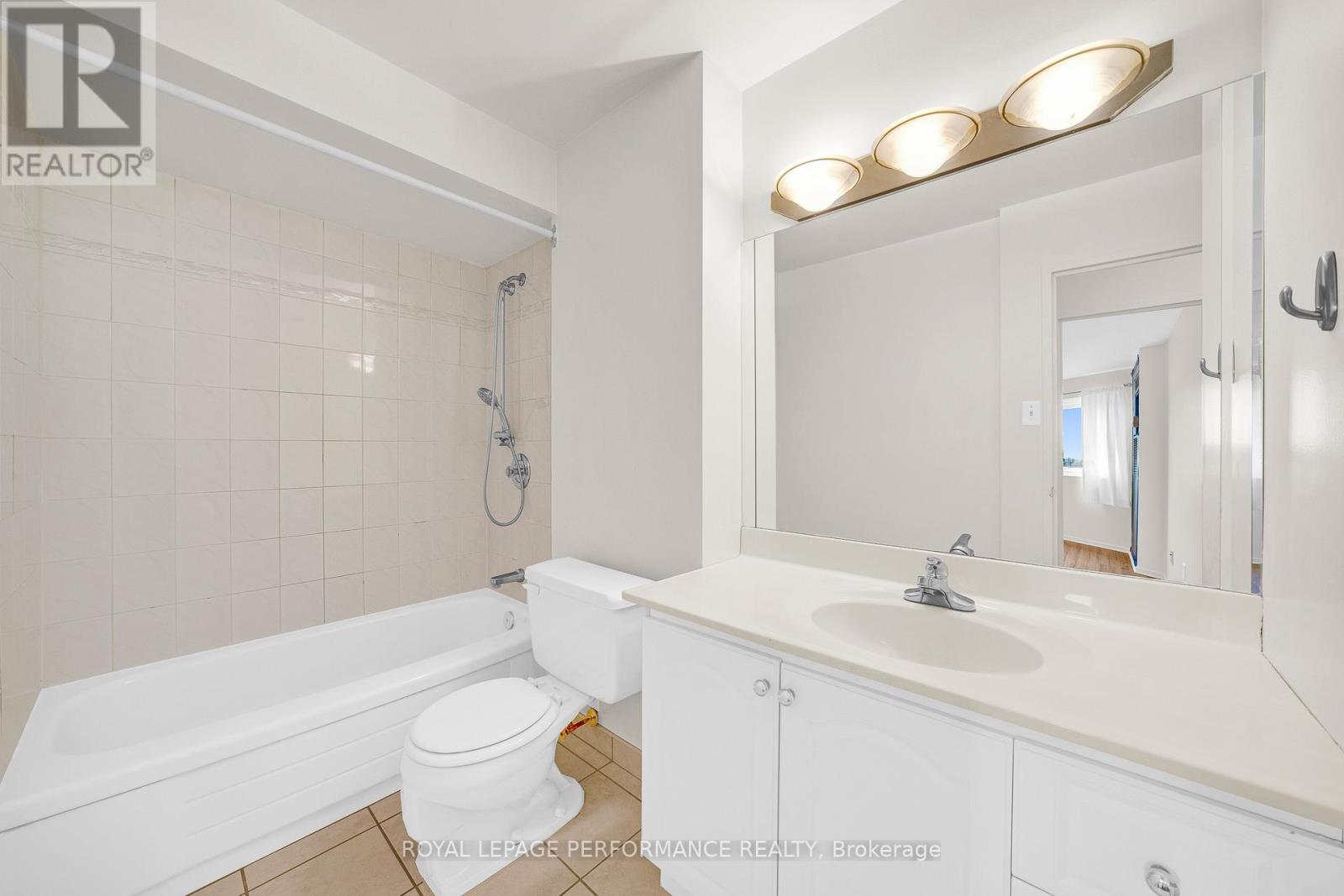 806 - 1599 Lassiter Terrace