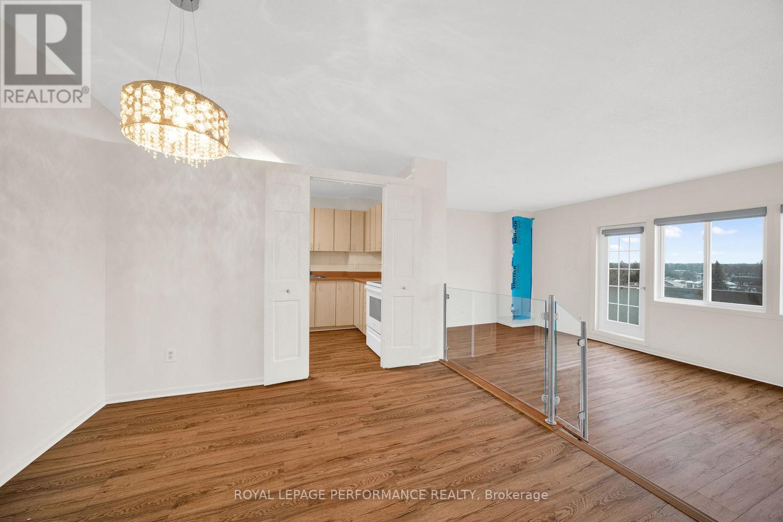 806 - 1599 Lassiter Terrace