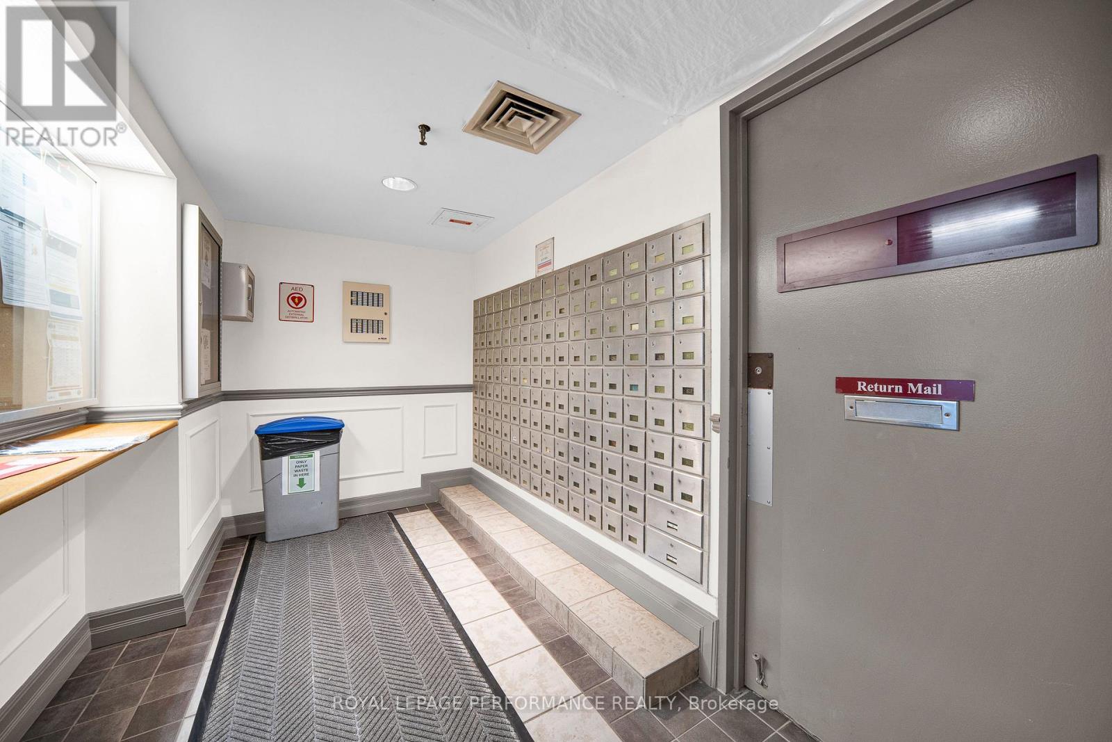 806 - 1599 Lassiter Terrace