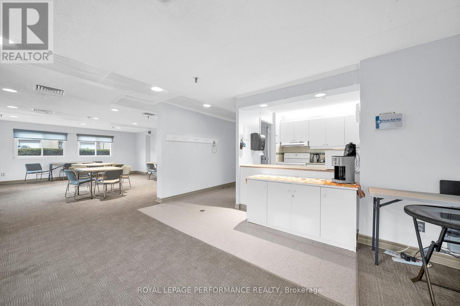 806 - 1599 Lassiter Terrace