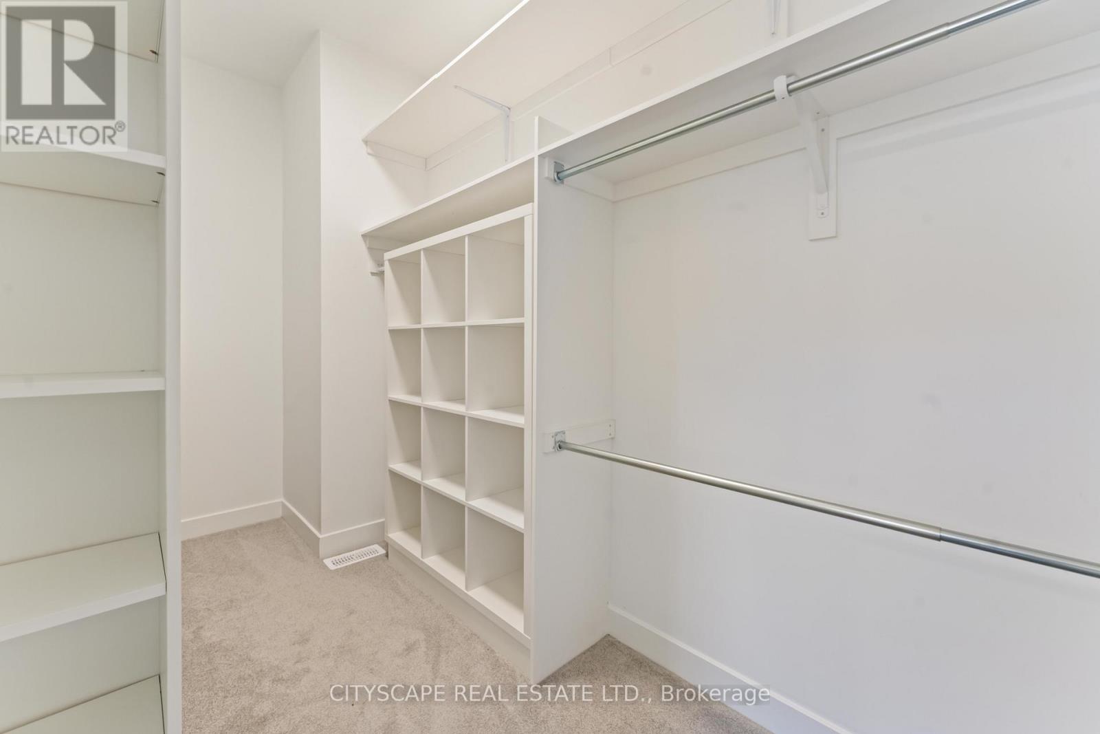 617 Kenabeek Terrace