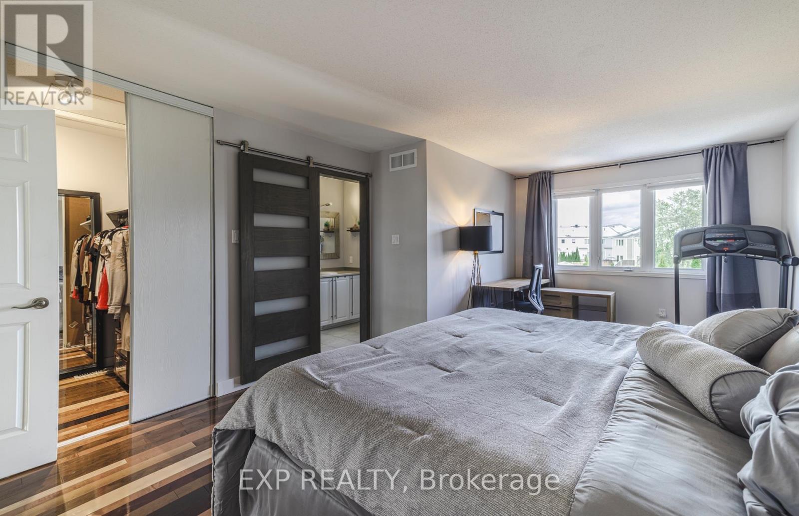 42 - 353 Hillsboro Private