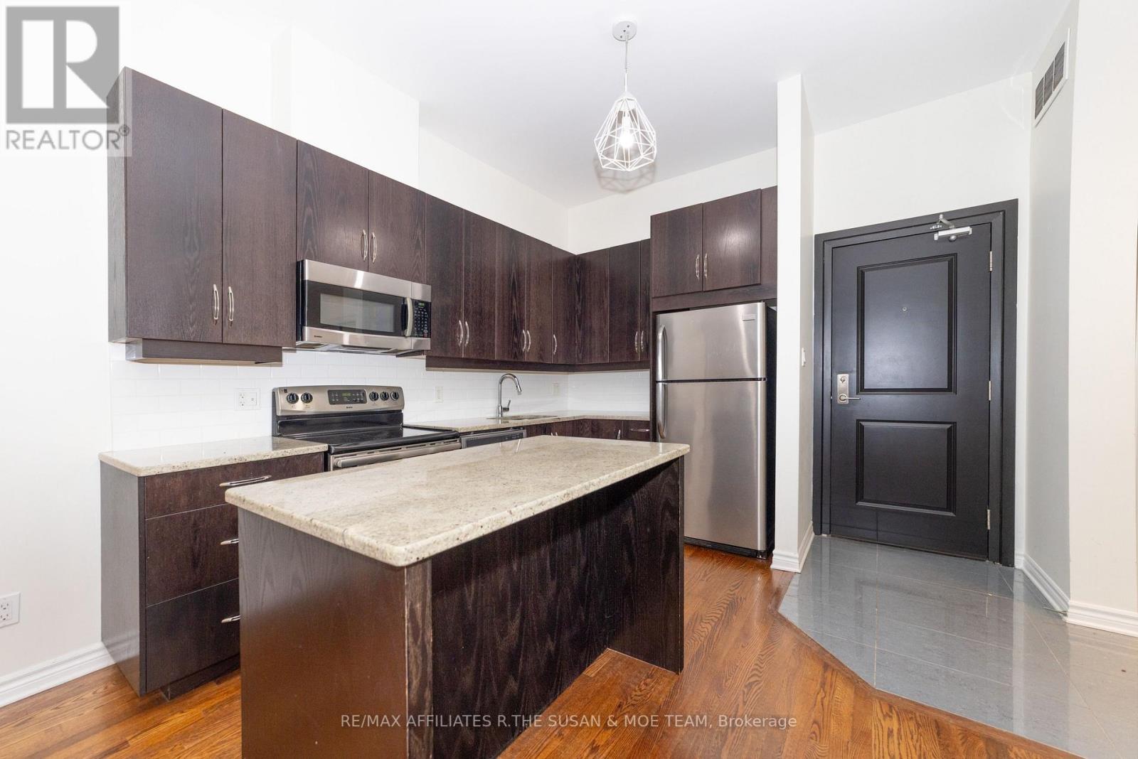 106 - 682 Churchill Avenue N