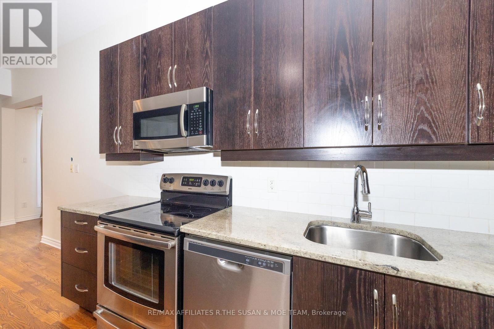 106 - 682 Churchill Avenue N