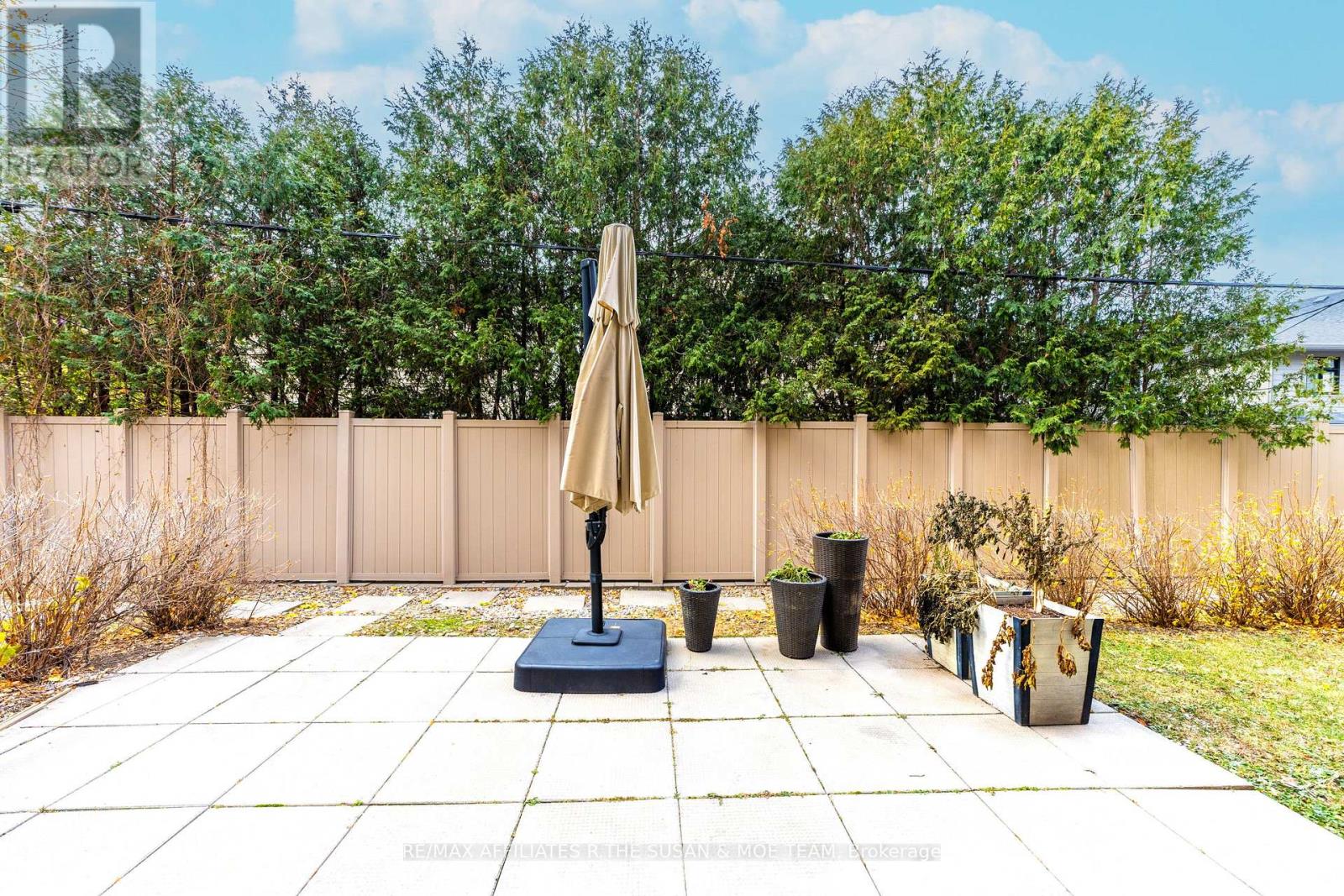 106 - 682 Churchill Avenue N