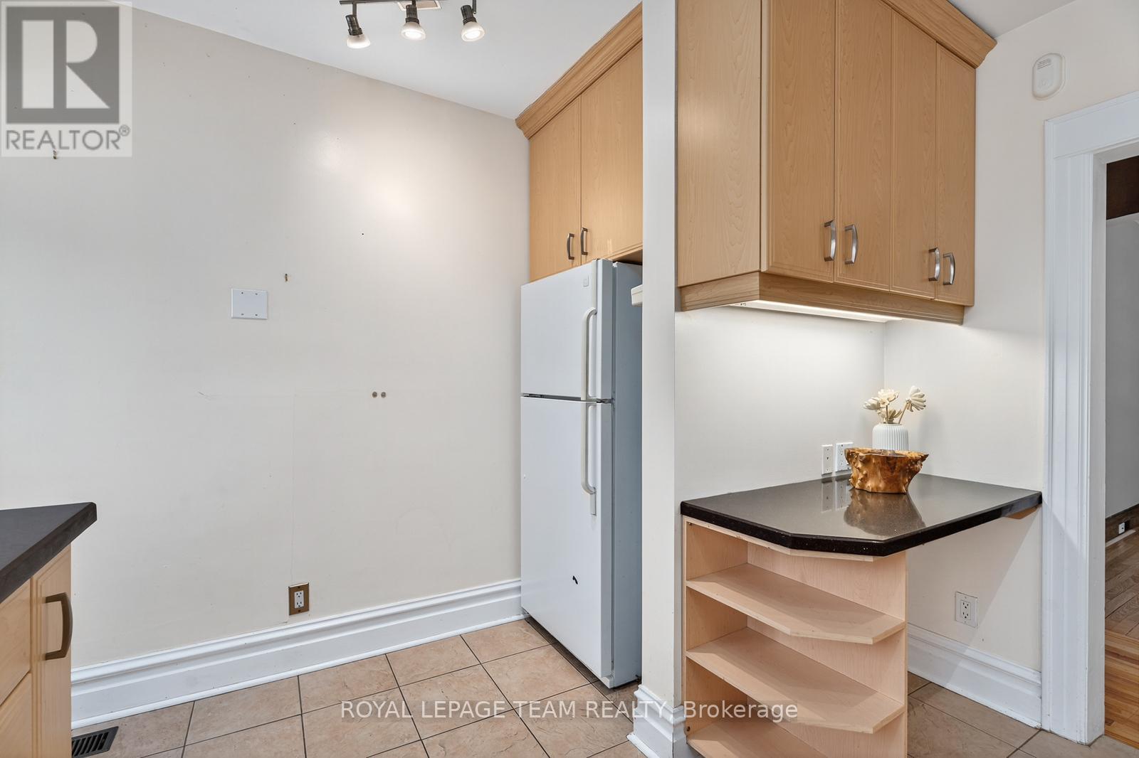 405 Hamilton Avenue S