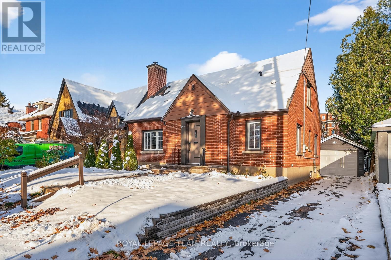 405 Hamilton Avenue S