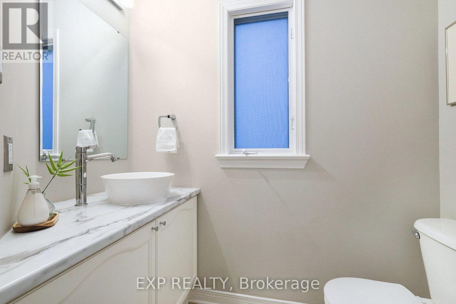 34 Avonmore Crescent