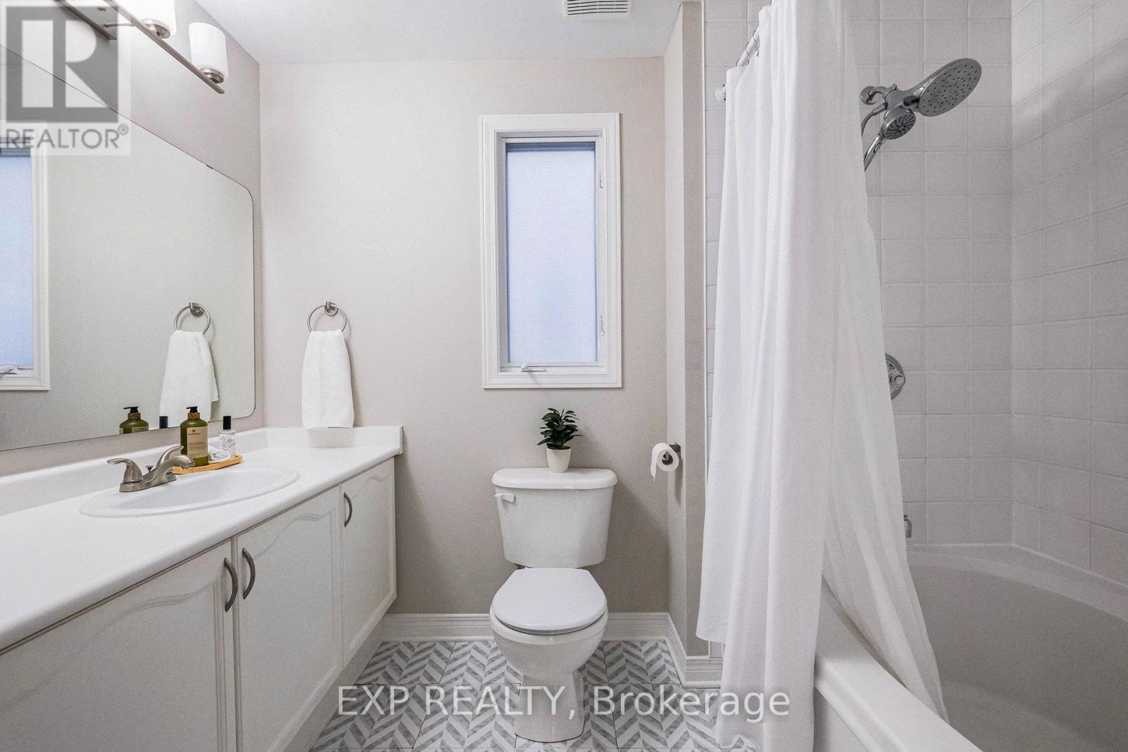 34 Avonmore Crescent