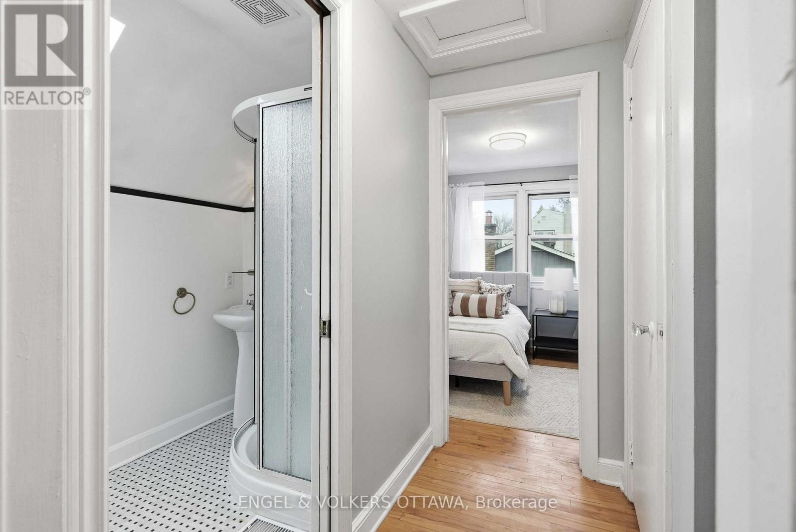 1238 Cheverton Avenue