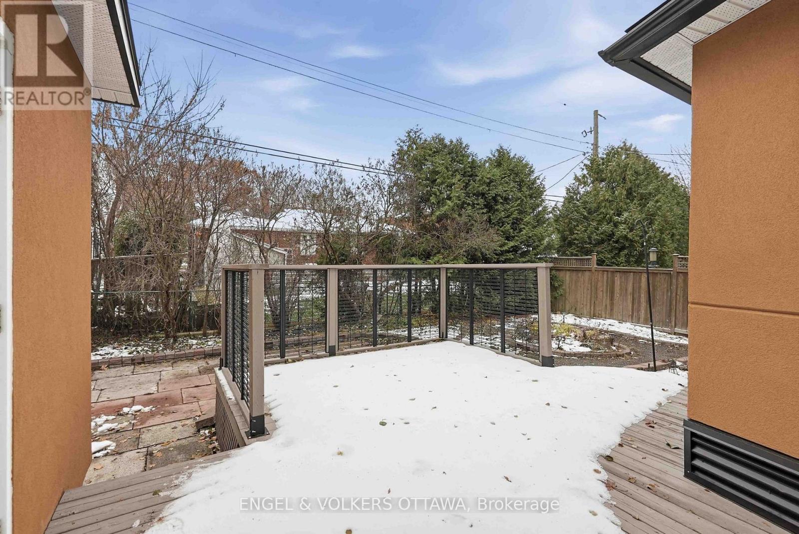 1238 Cheverton Avenue