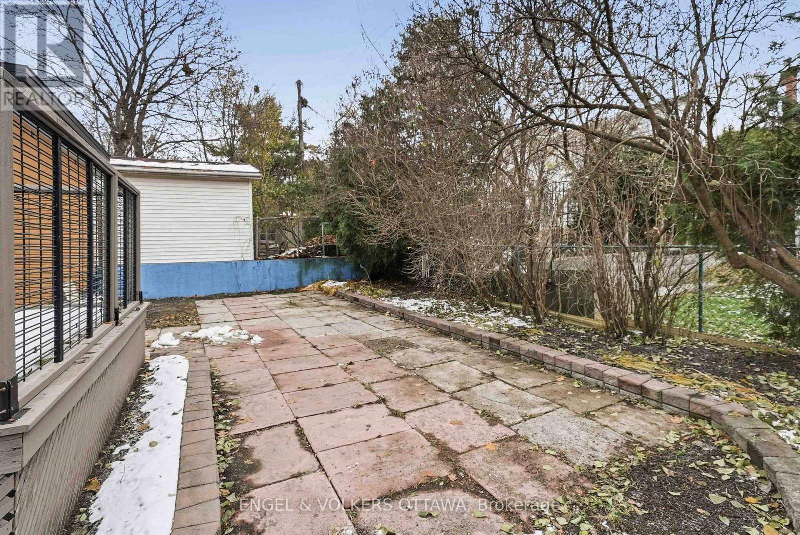 1238 Cheverton Avenue