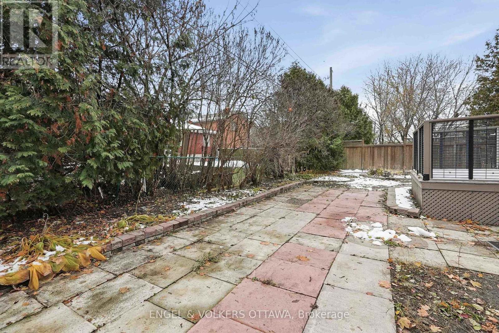 1238 Cheverton Avenue