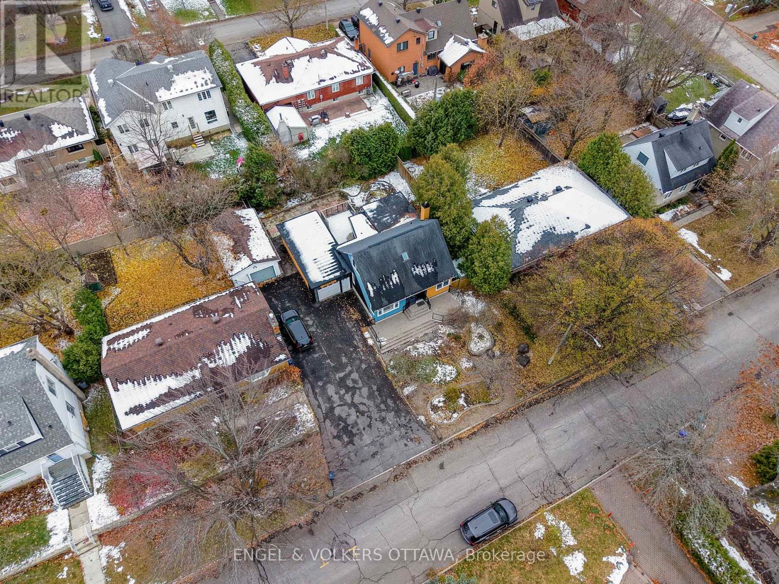 1238 Cheverton Avenue