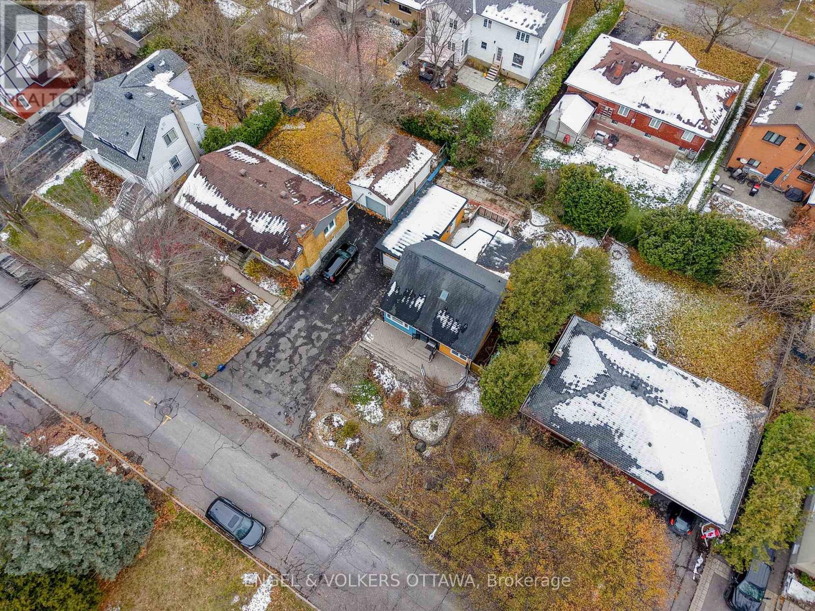 1238 Cheverton Avenue